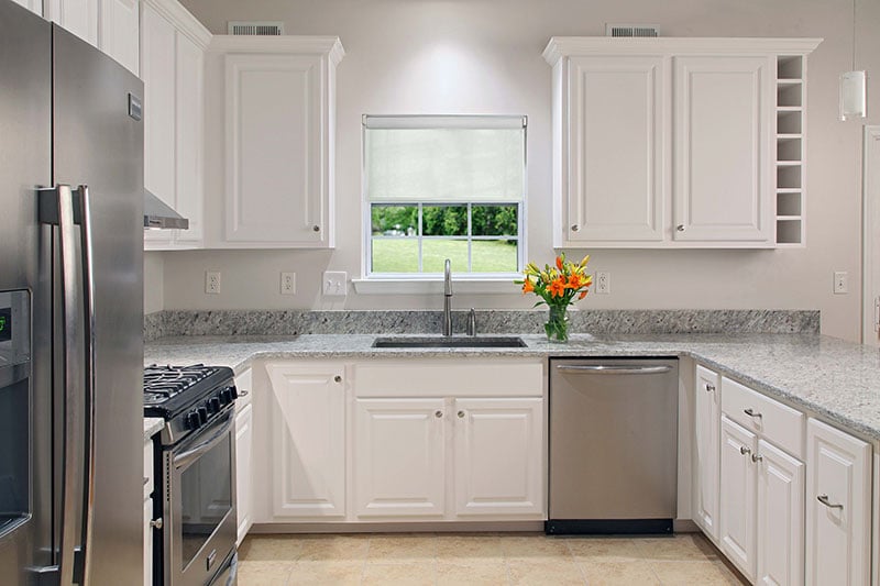 small-kitchen-match-paint-color