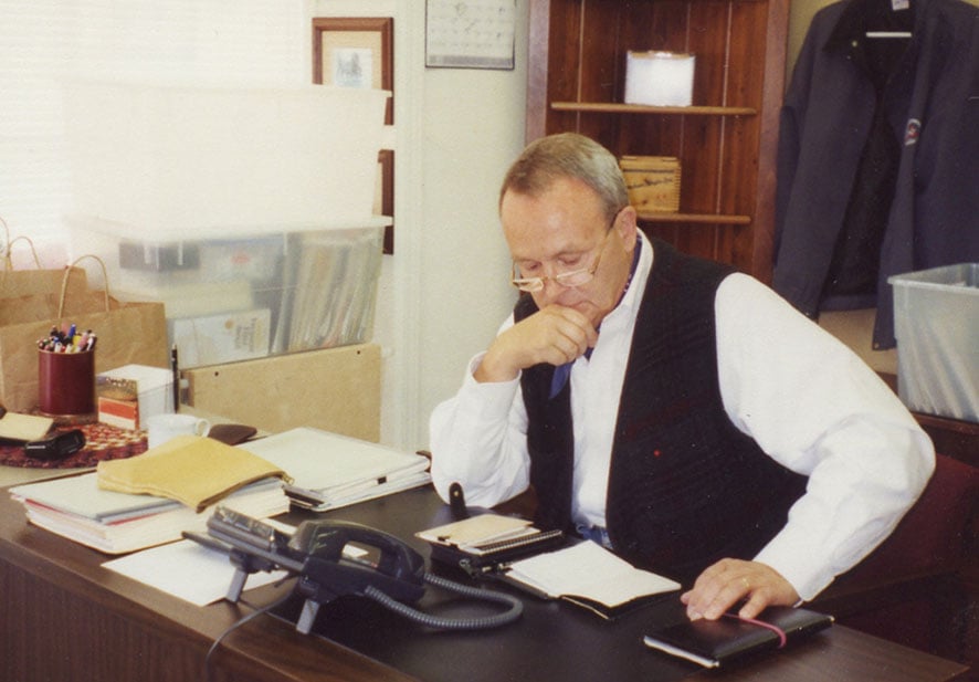 dad-at-desk-886x617