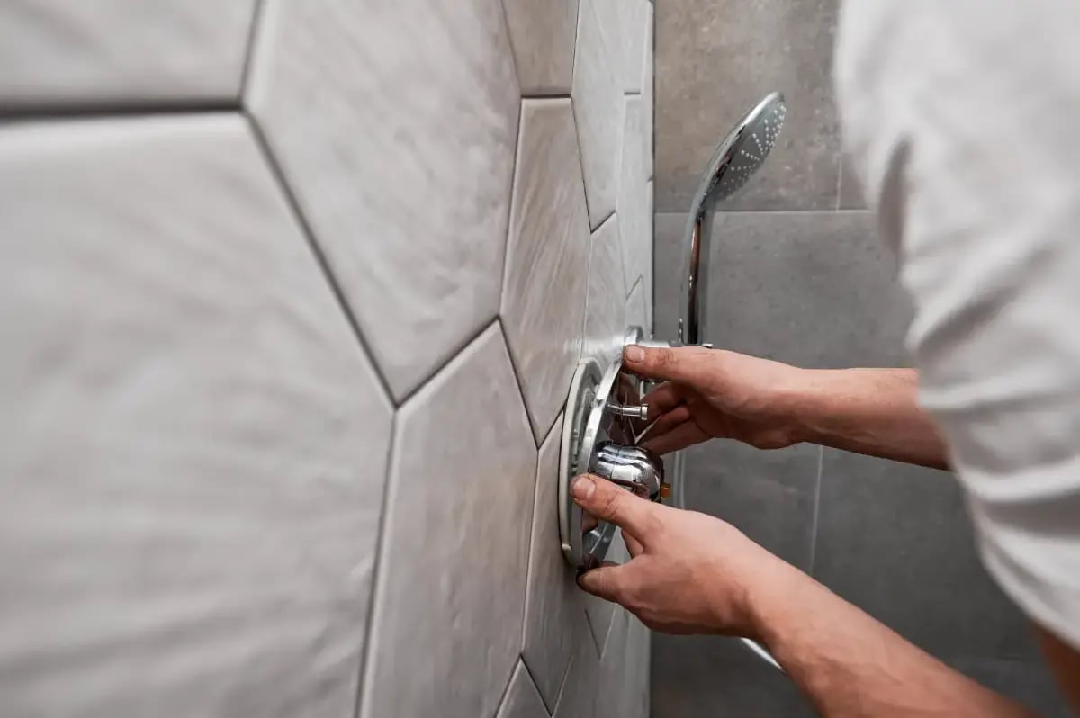 shower-faucet-handle