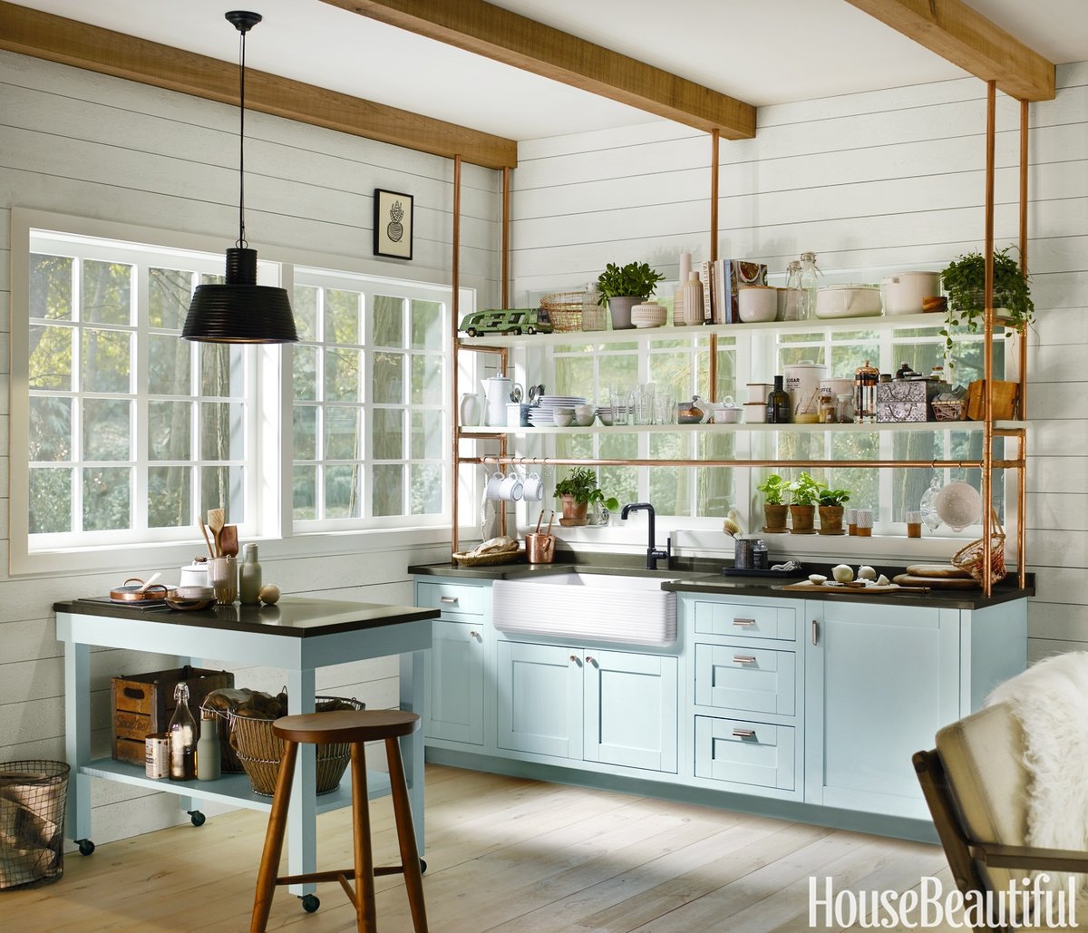 1470662505-kim-lewis-small-kitchen
