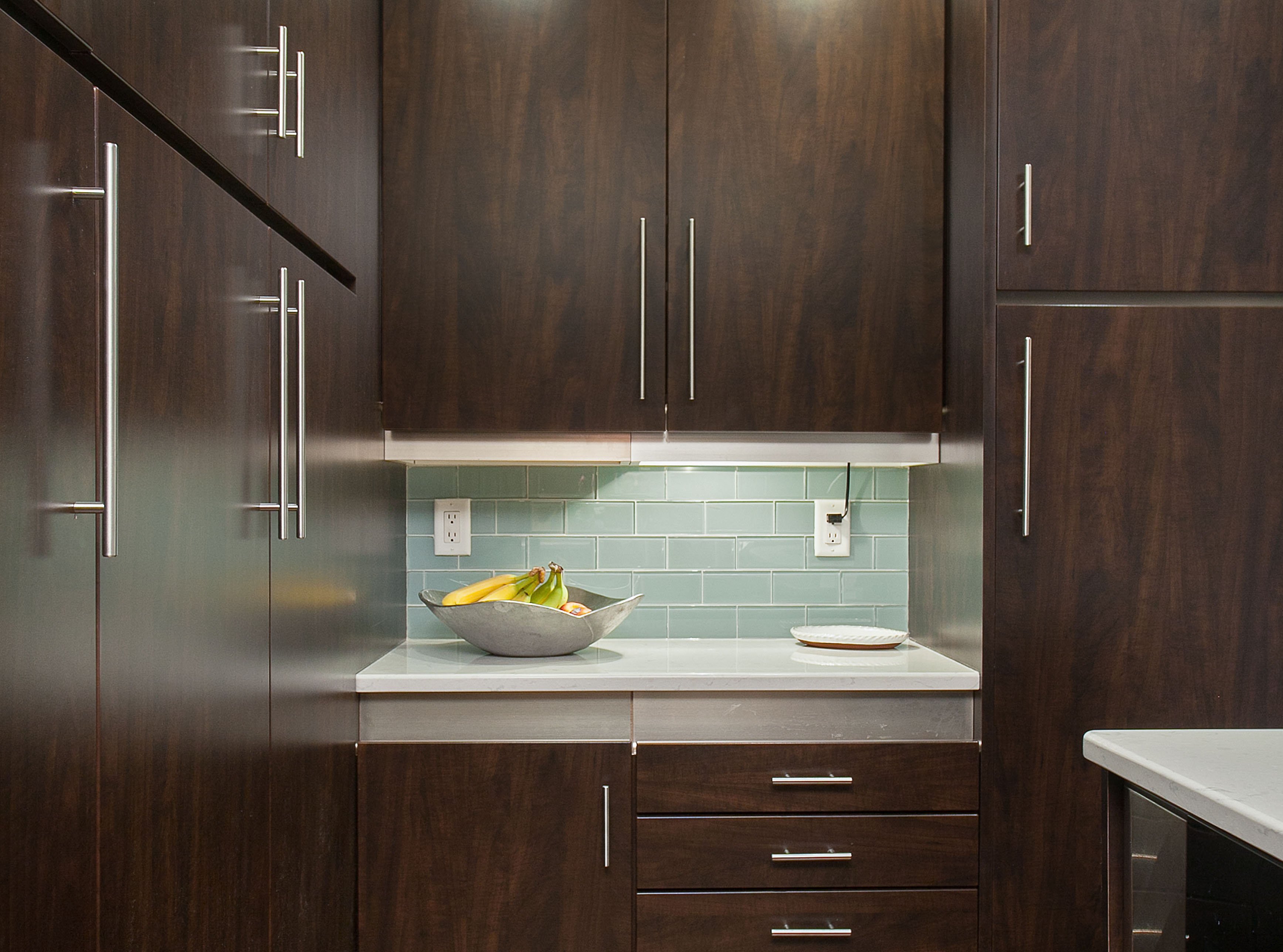 22 Ways Kitchen Designs Are Using Cherry Cabinets and Other Dark Woods 22 Ways Kitchen Designs Are Using Cherry Cabinets and Other Dark Woods