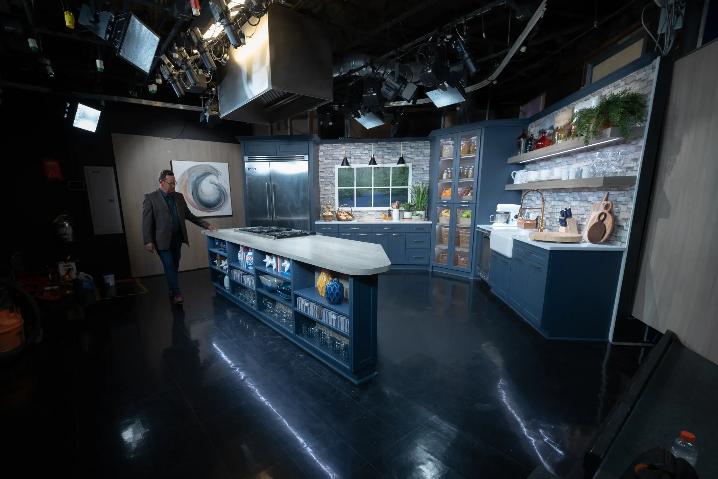 KM_WFMZ_reveal_2023_013 - Large