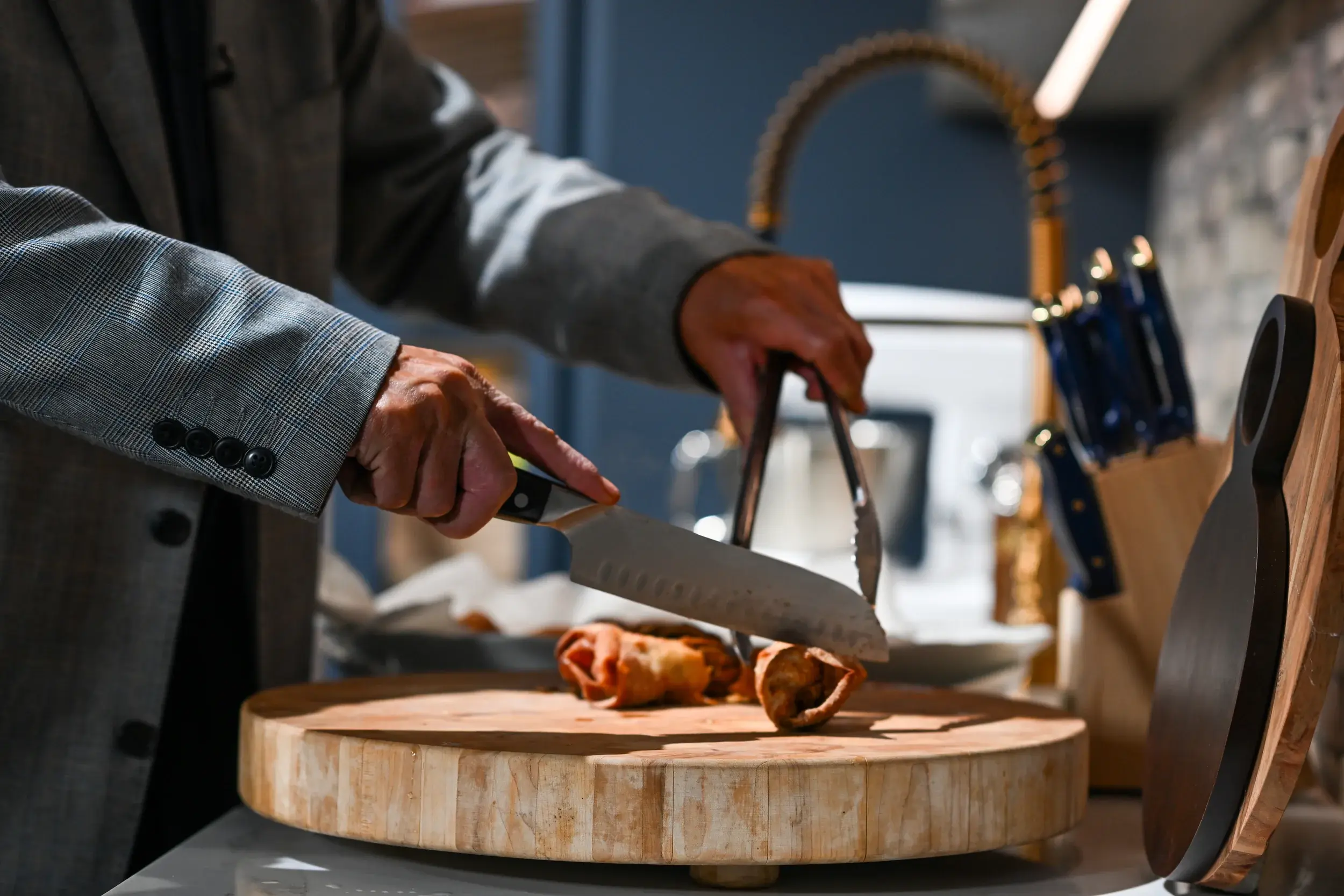 KM_WFMZ_reveal_2023_050 - Large