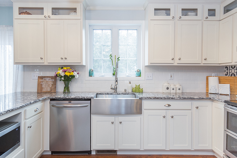 Top Benefits Of Cabinet Refacing To Consider For Your Kitchen Remodel