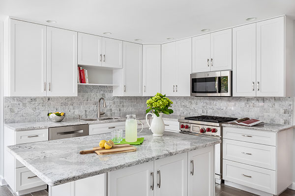 5 Ways To Tell If Your Cabinets Need To Be Replaced Instead Of Refaced