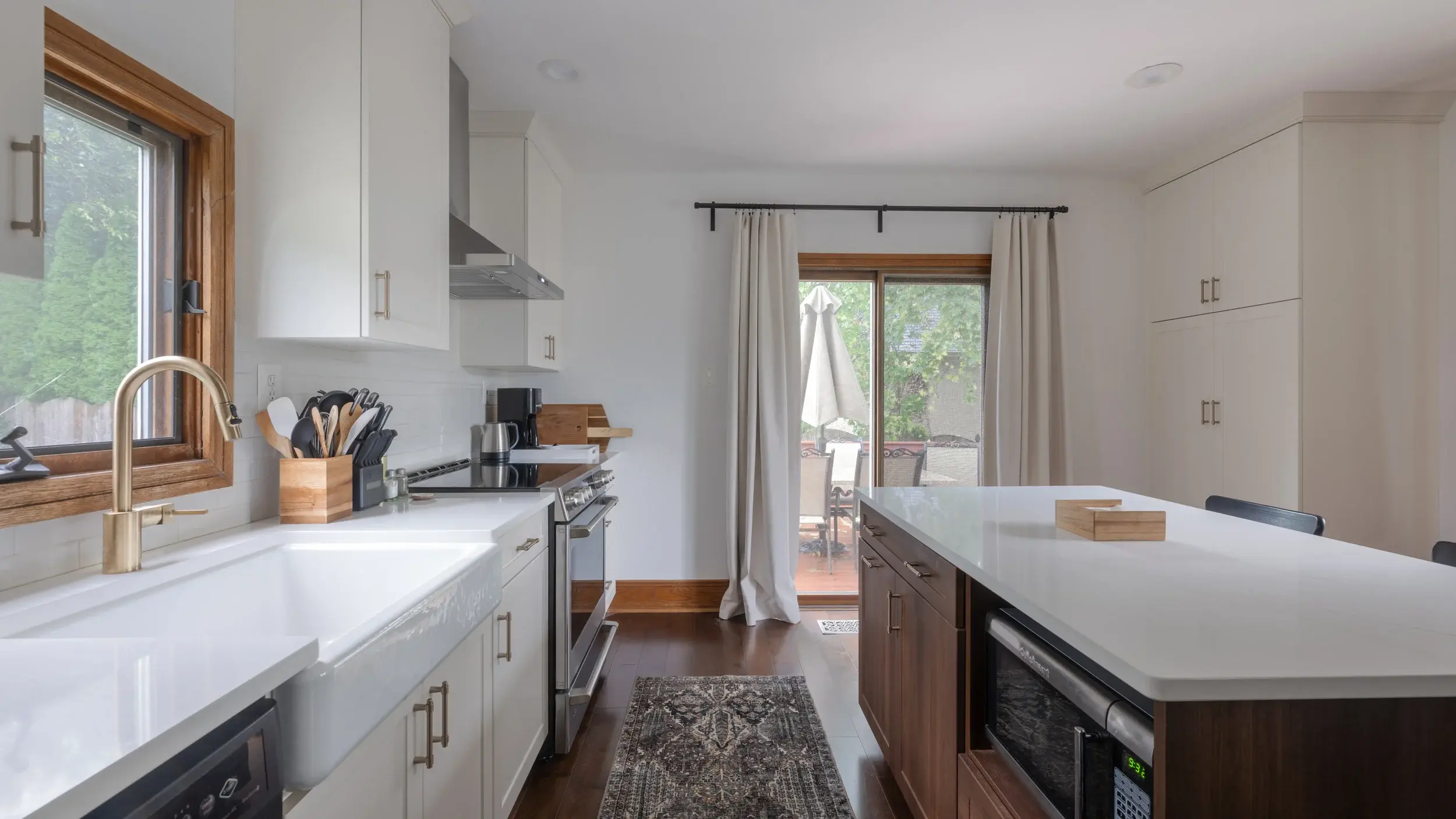 Kitchen Magic Poole Kitchen-5 - Large