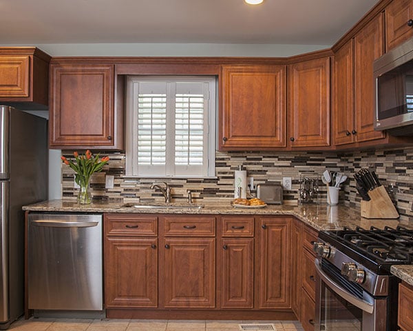 What Countertop Color Looks Best With Cherry Cabinets