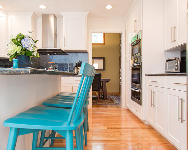 Pros Cons Of Hardwood Flooring In The Kitchen