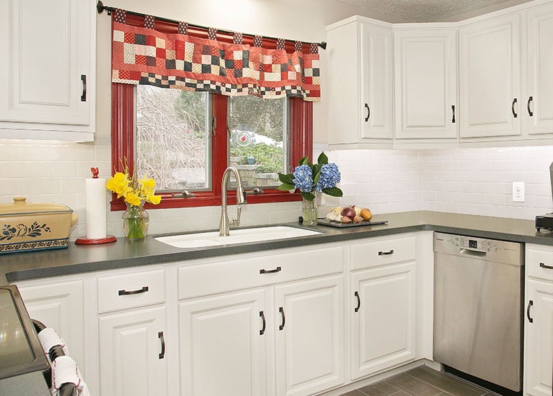 Corian Solid Surface Countertop in Flint