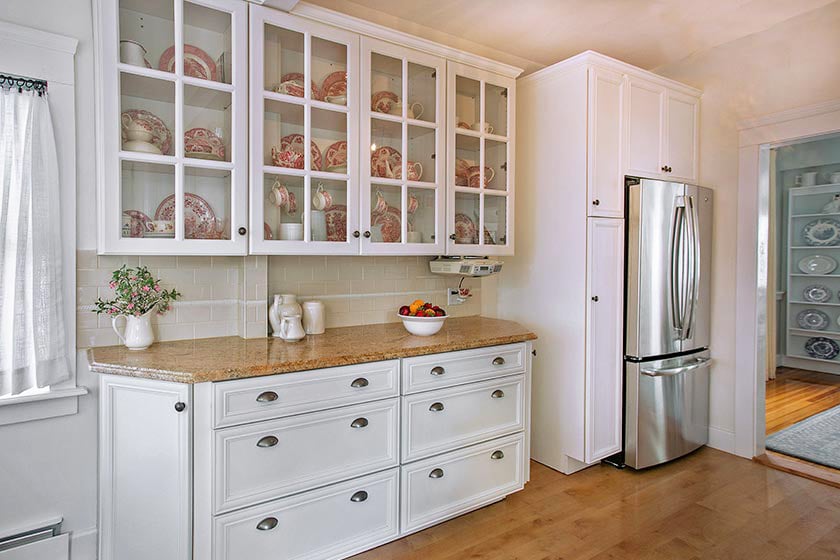 White kitchen cabinet doors with glass