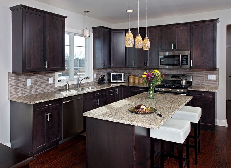 Wood Look Best With Espresso Stain, Most Popular Wood Stain Colors For Kitchen Cabinets